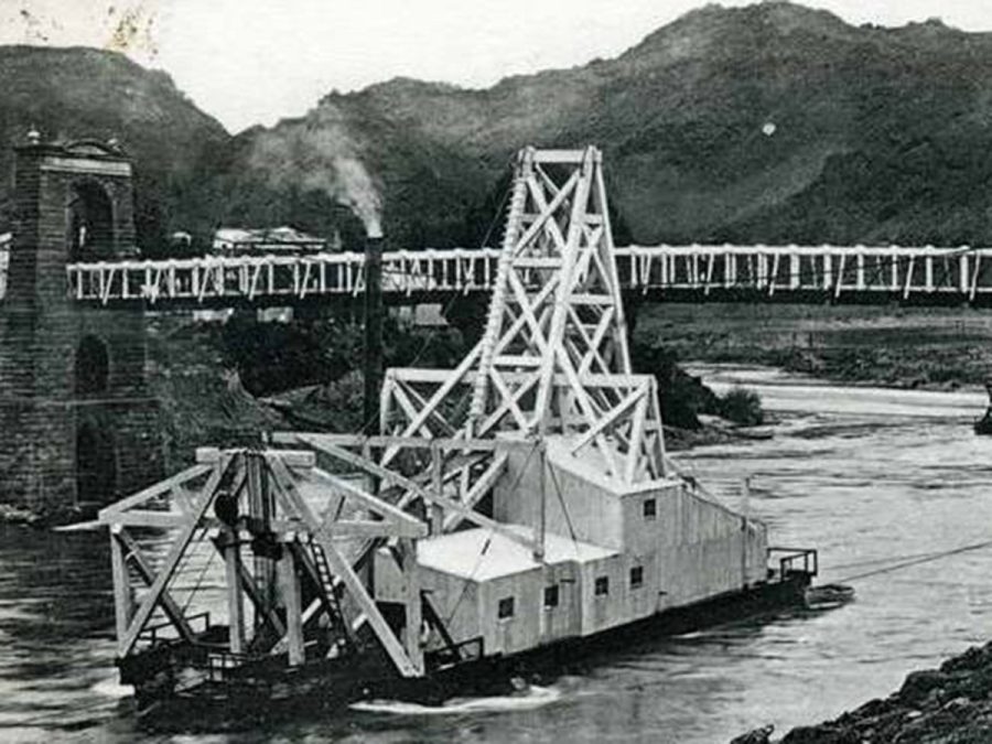 old black and white image of the Alexandra bridge in central otago
